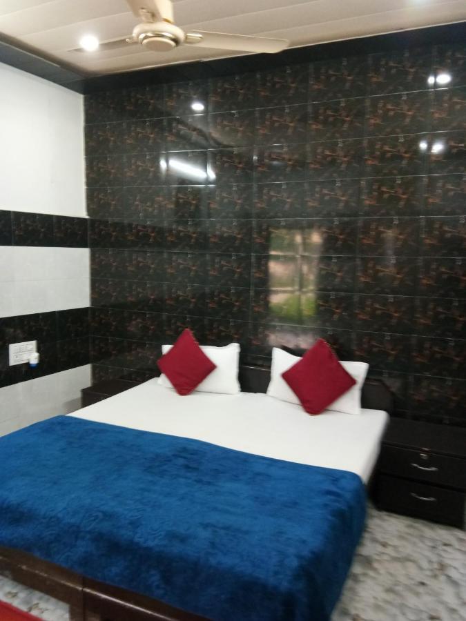 Radha Krishna Dham Villa Vrindavan Luaran gambar