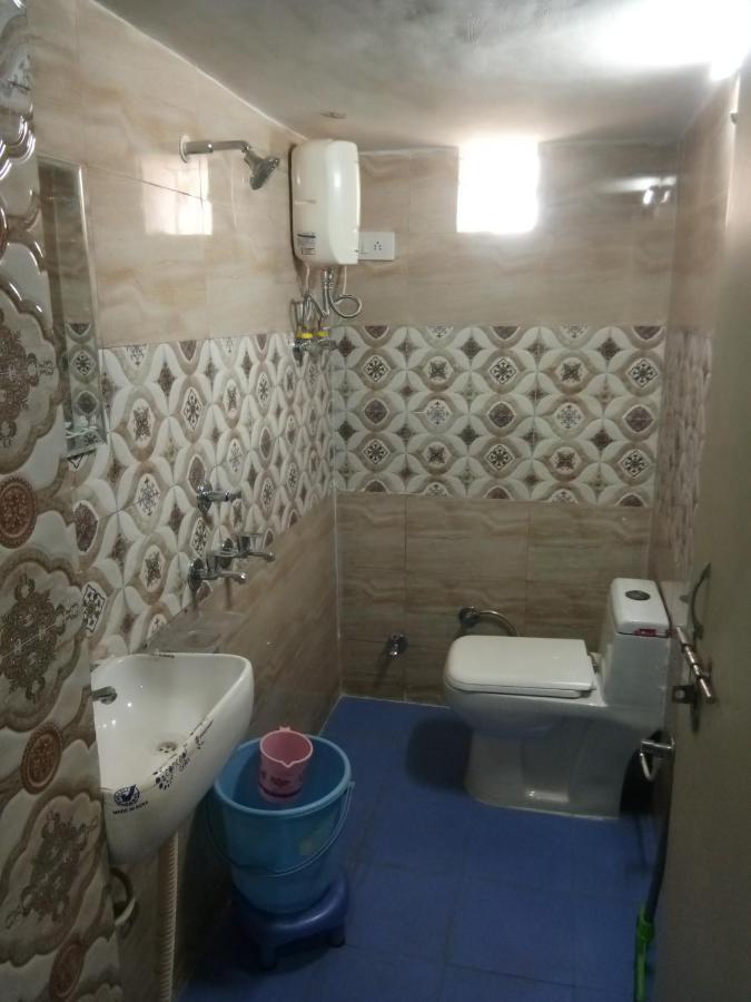 Radha Krishna Dham Villa Vrindavan Luaran gambar