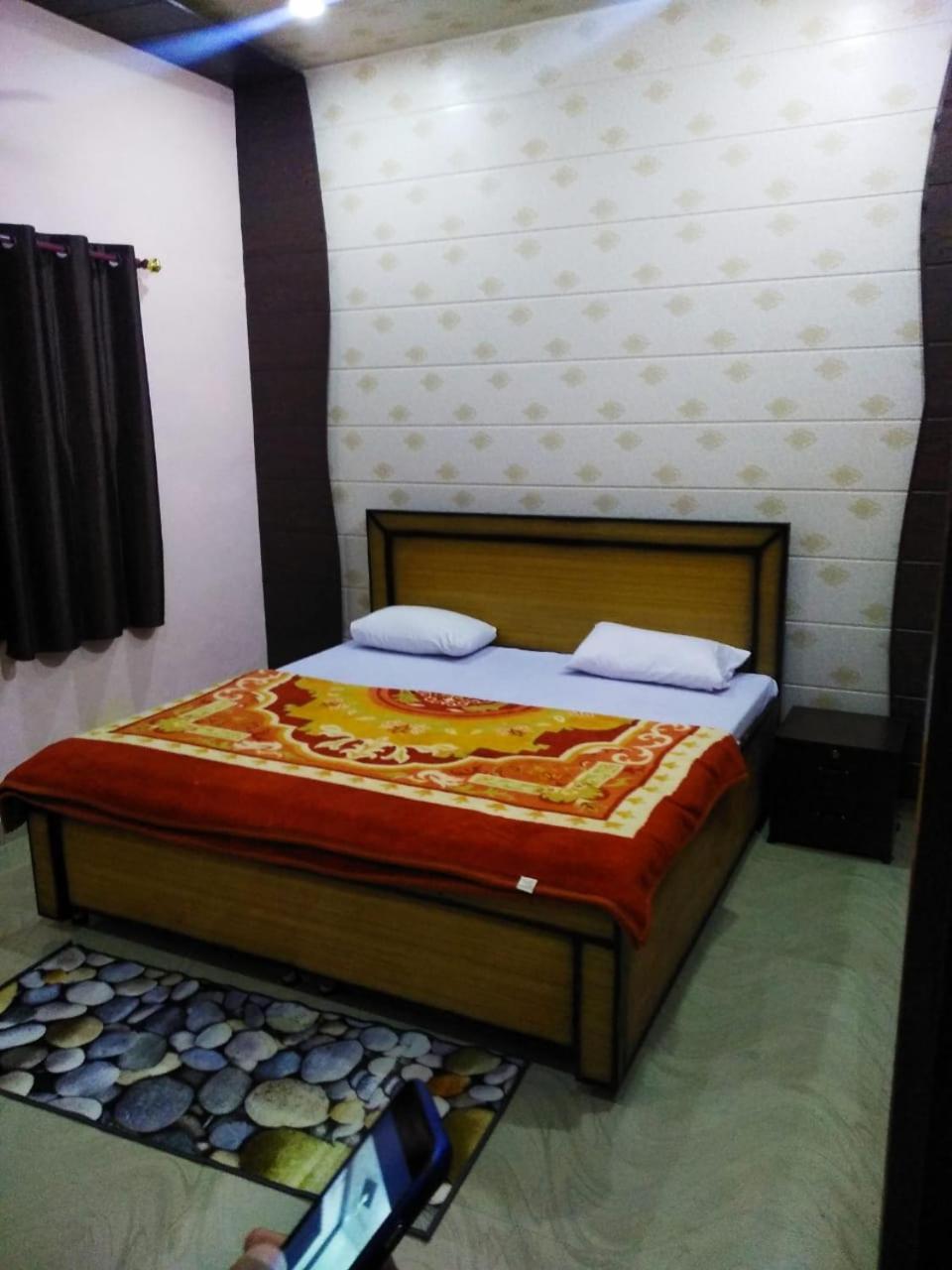 Radha Krishna Dham Villa Vrindavan Luaran gambar
