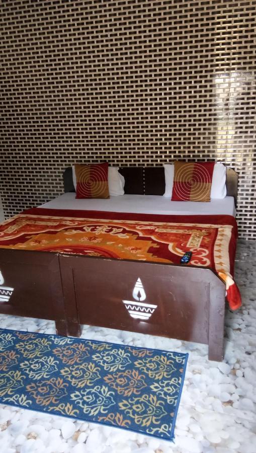 Radha Krishna Dham Villa Vrindavan Luaran gambar